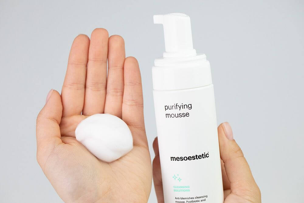 Mesoestetic Puryfying Mousse Równoważąca i przeciwdziałająca zanieczyszczeniom pianka do mycia twarzy do skóry tłustej i trądzikowej 150 ml