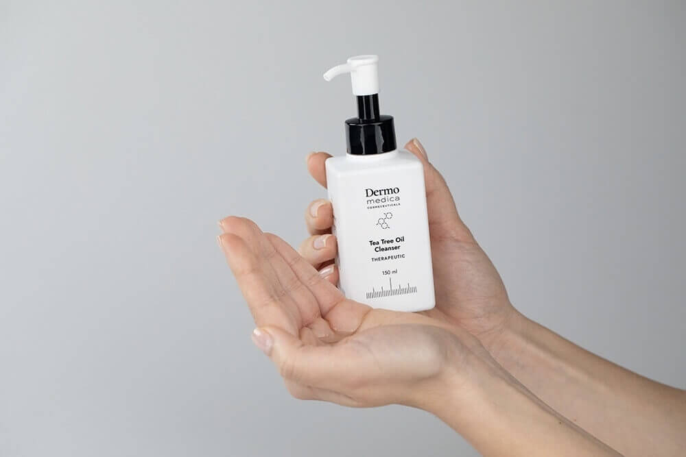 Dermomedica Tea Tree Oil Cleanser Olejek myjący ze skwalanem, olejkiem z drzewa herbacianego i olejkiem lawendowym 150 ml