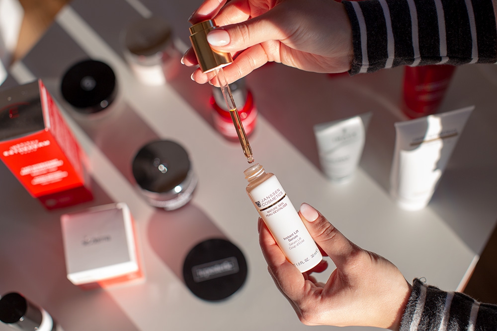 Janssen Cosmetics Instant Lift Serum Serum z natychmiastowym efektem liftingu 30 ml
